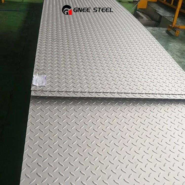 Stainless Steel Checkered Embossed Floor Plate Stainless Steel Checkered Embossed Floor Plate